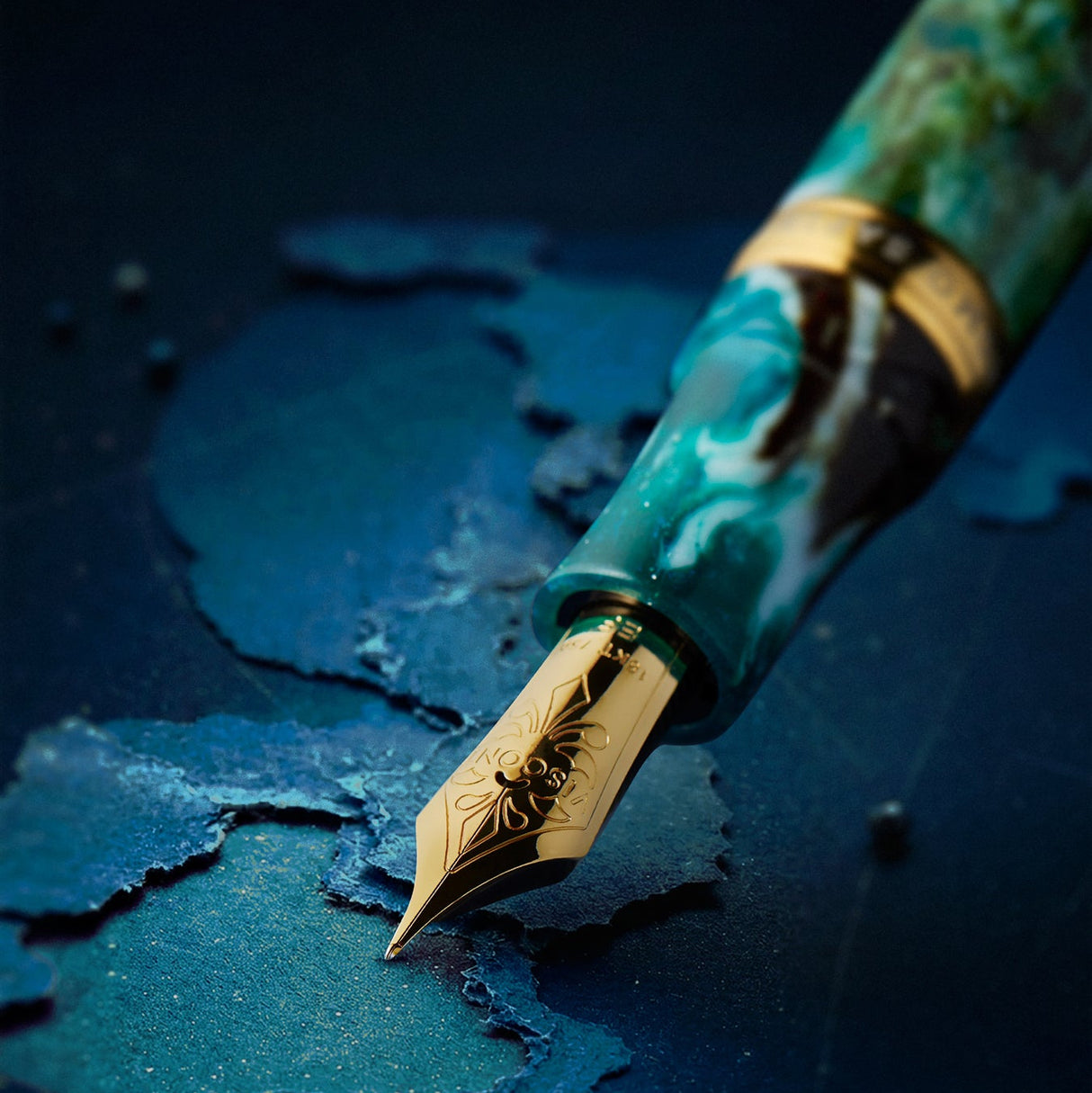 Visconti Homo Sapiens Nebula Fountain Pen - Eagle (Limited Edition)