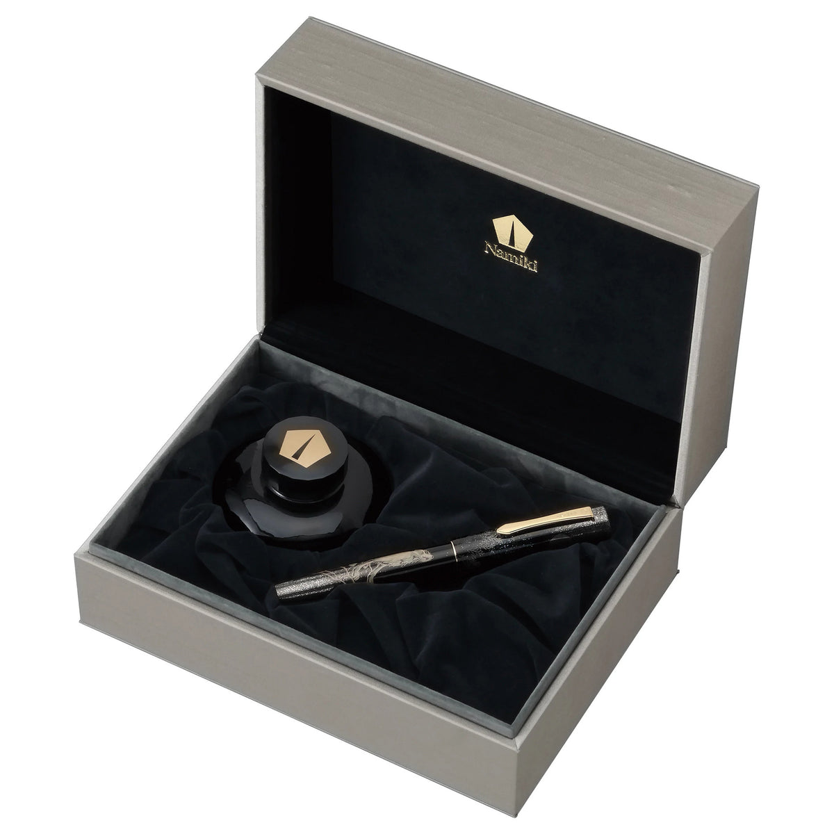 Namiki Chinkin Fountain Pen - Wolf Moon gift box