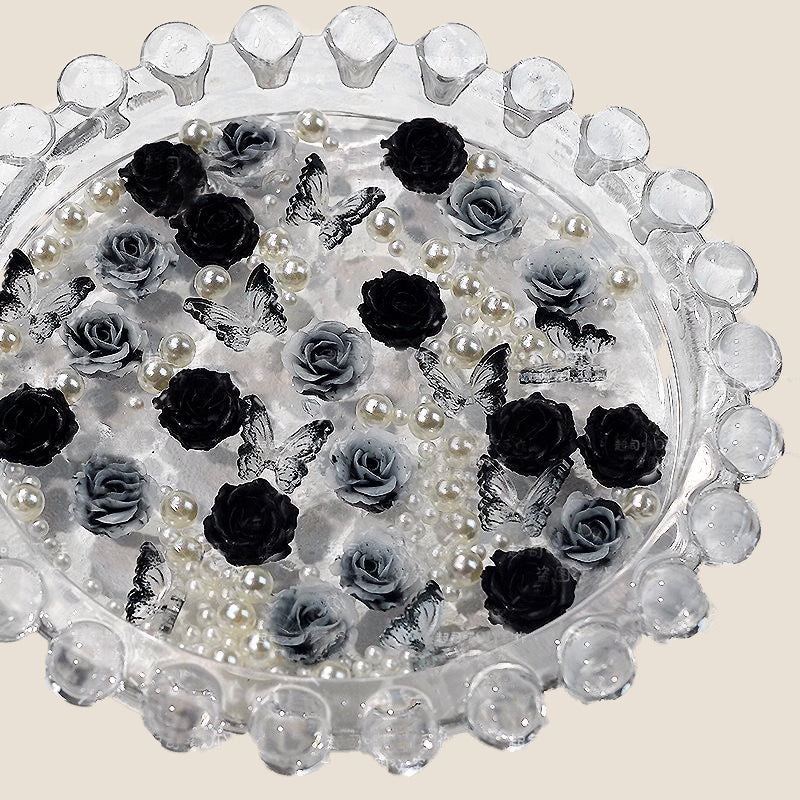 CoraCreaCrafts Black and White Rose Trinkets