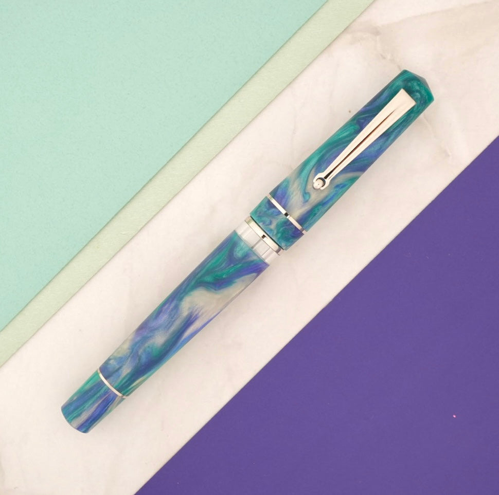 Delta Duna Fountain Pen - Reflection Pool w/ Chrome Trim (Limited Edition)