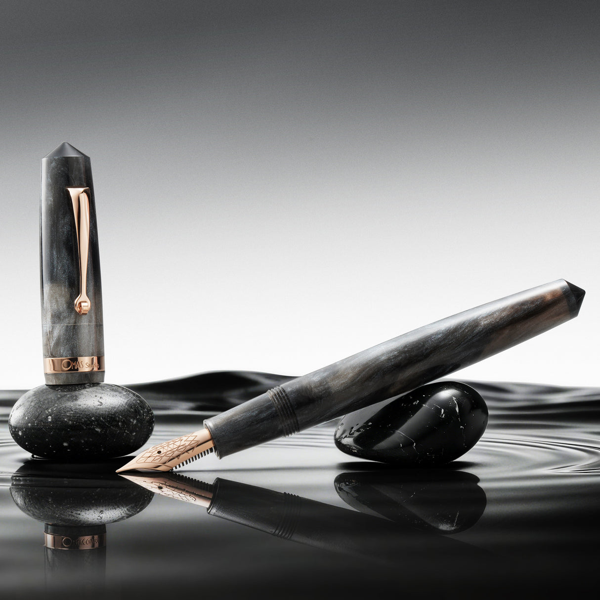 Omas Studio Fountain Pen - Grigio Luminoso