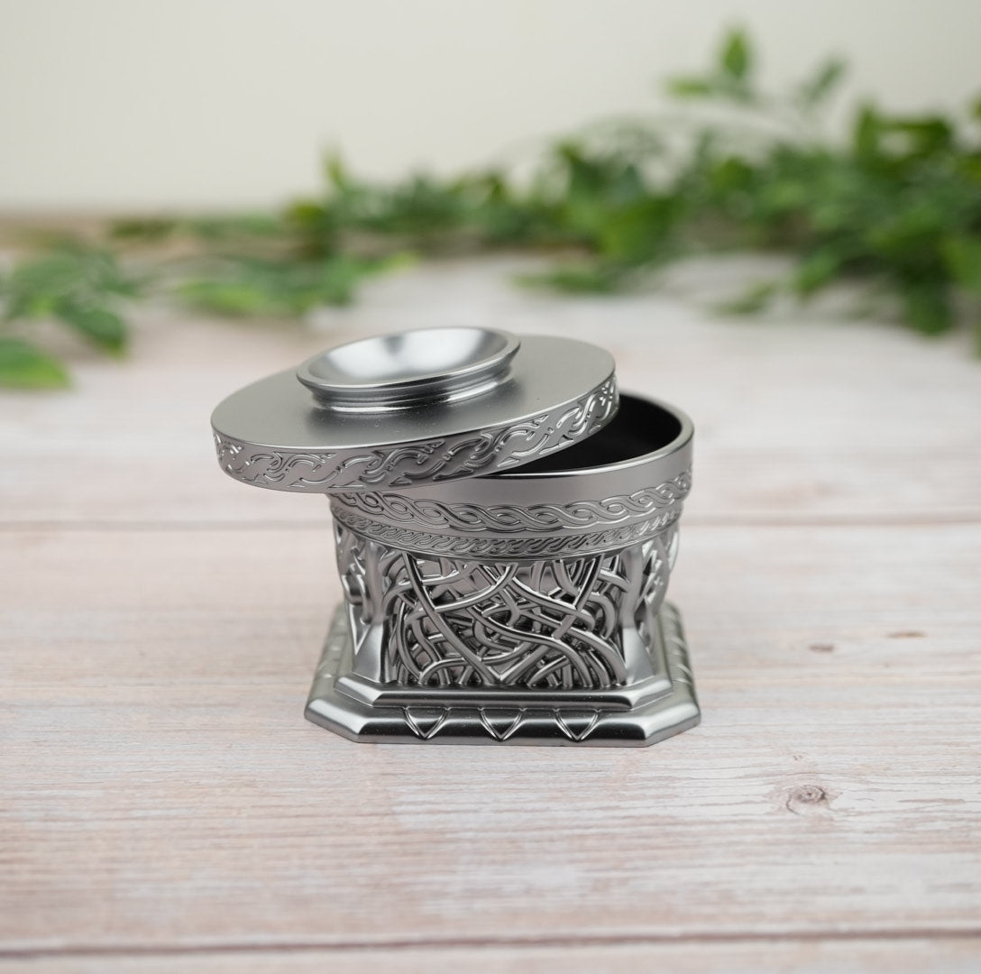 Ferris Wheel Press x The Lord of the Rings Mirror of Galadriel Limited Edition Inkwell