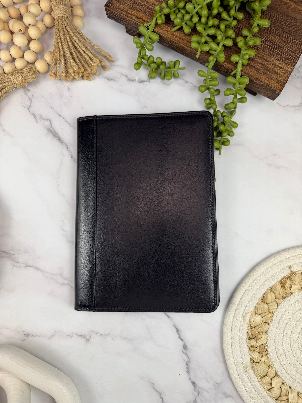 Girologio A5 Leather Notebook Cover in Black, closed