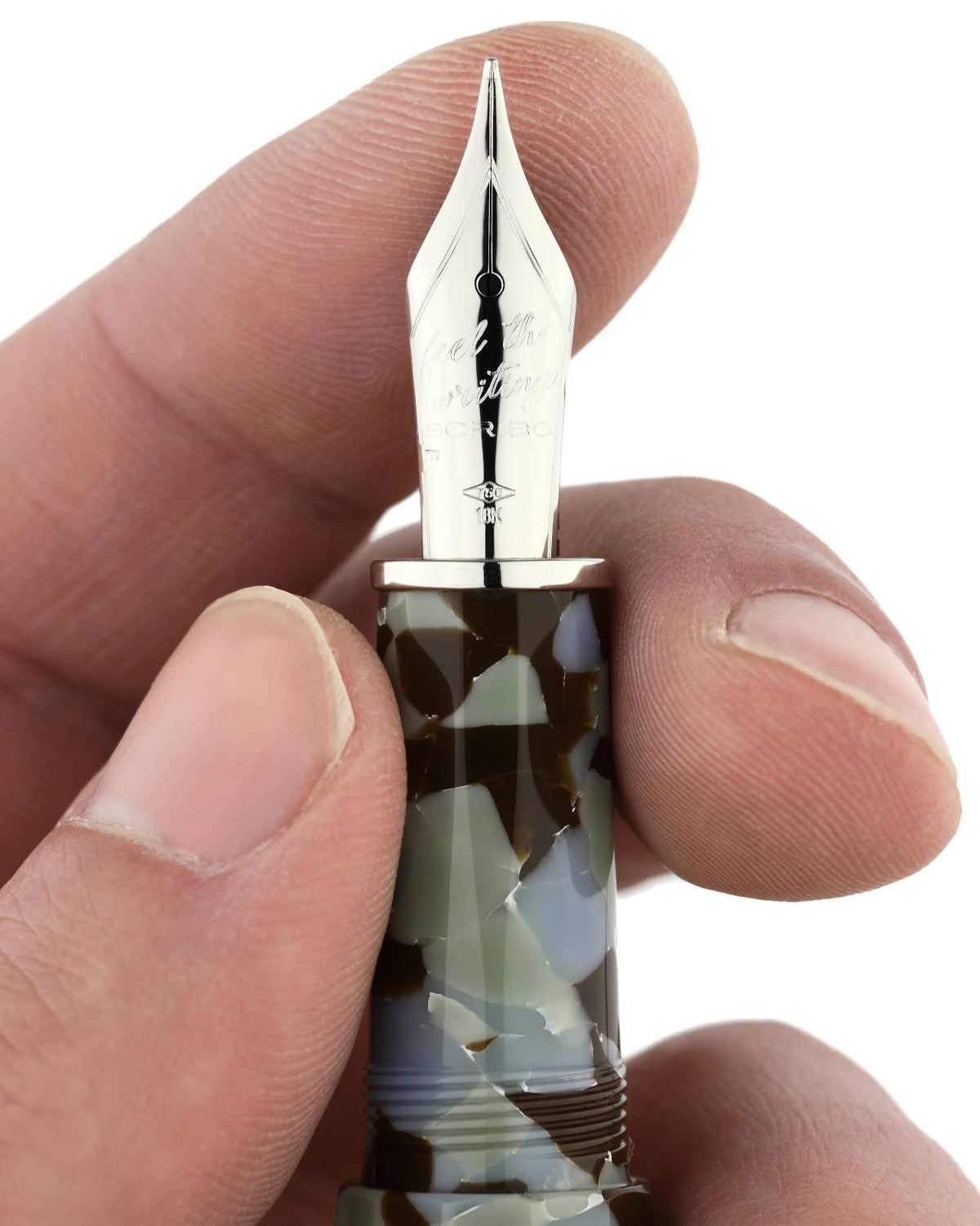 FEEL Graniglia nib in hand