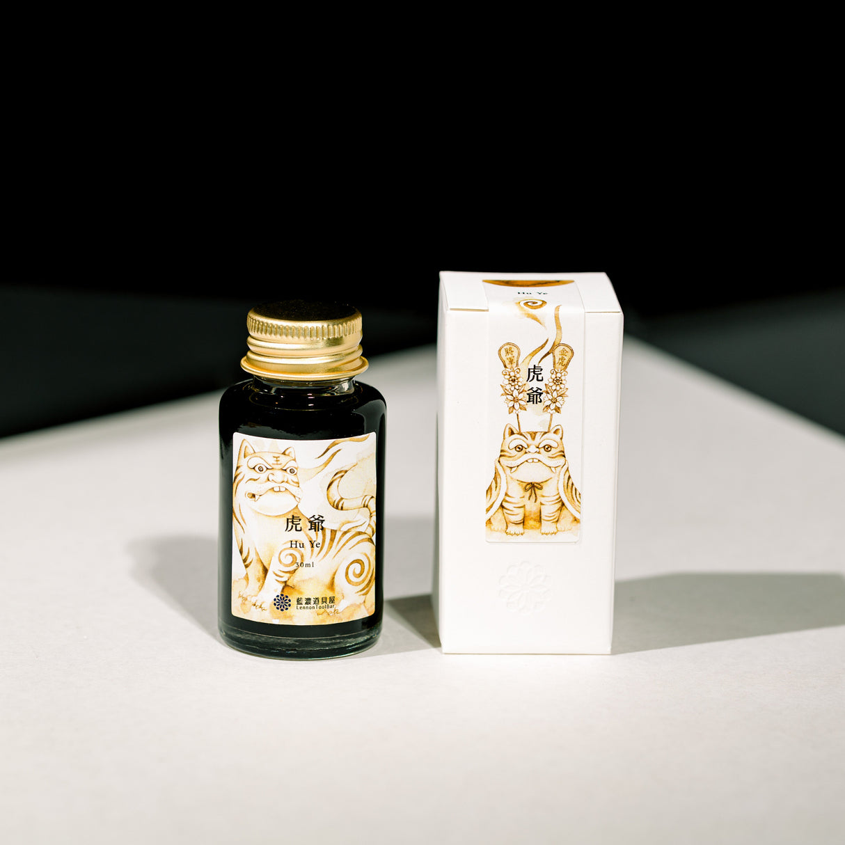 Lennon Tool Bar Hu Ye - 30ml Bottled Ink