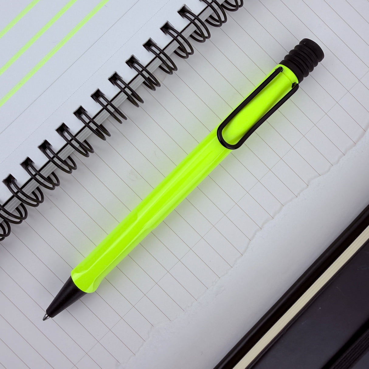 Lamy Safari Ballpoint Pen - Neon Yellow (Special Edition)
