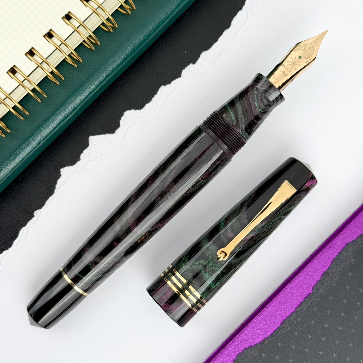 Maiora Everest Fountain Pen - Boreale (14kt Gold Nib) (Limited Edition)