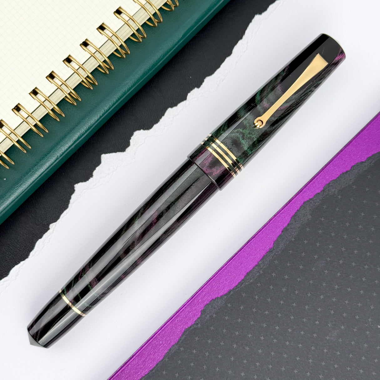 Maiora Everest Fountain Pen - Boreale (14kt Gold Nib) (Limited Edition)