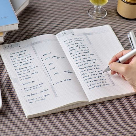 Kokuyo Jibun Techo 2027 Days A5 Slim Planner