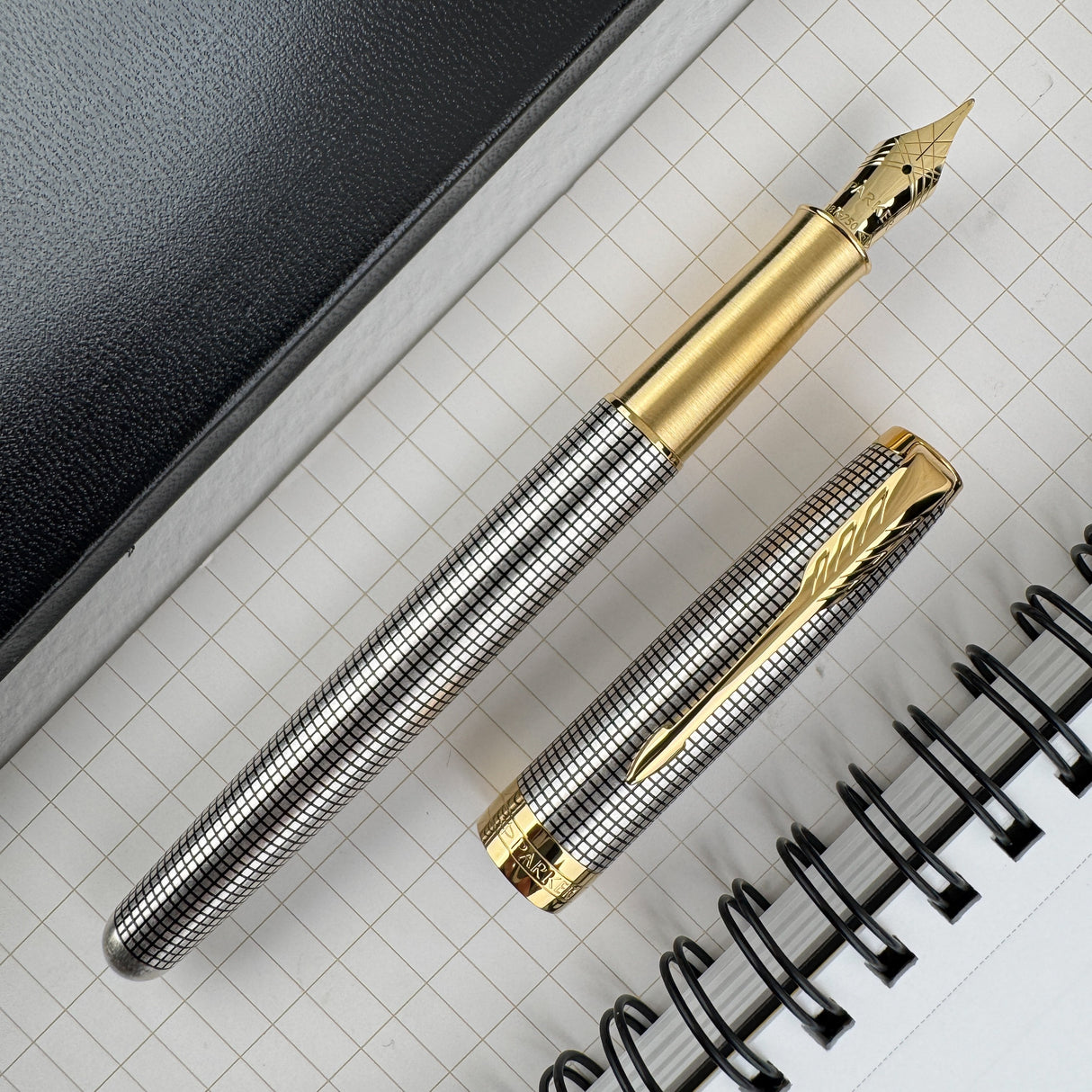 Parker Sonnet Fountain Pen - Silver Ciselé with Gold Trim