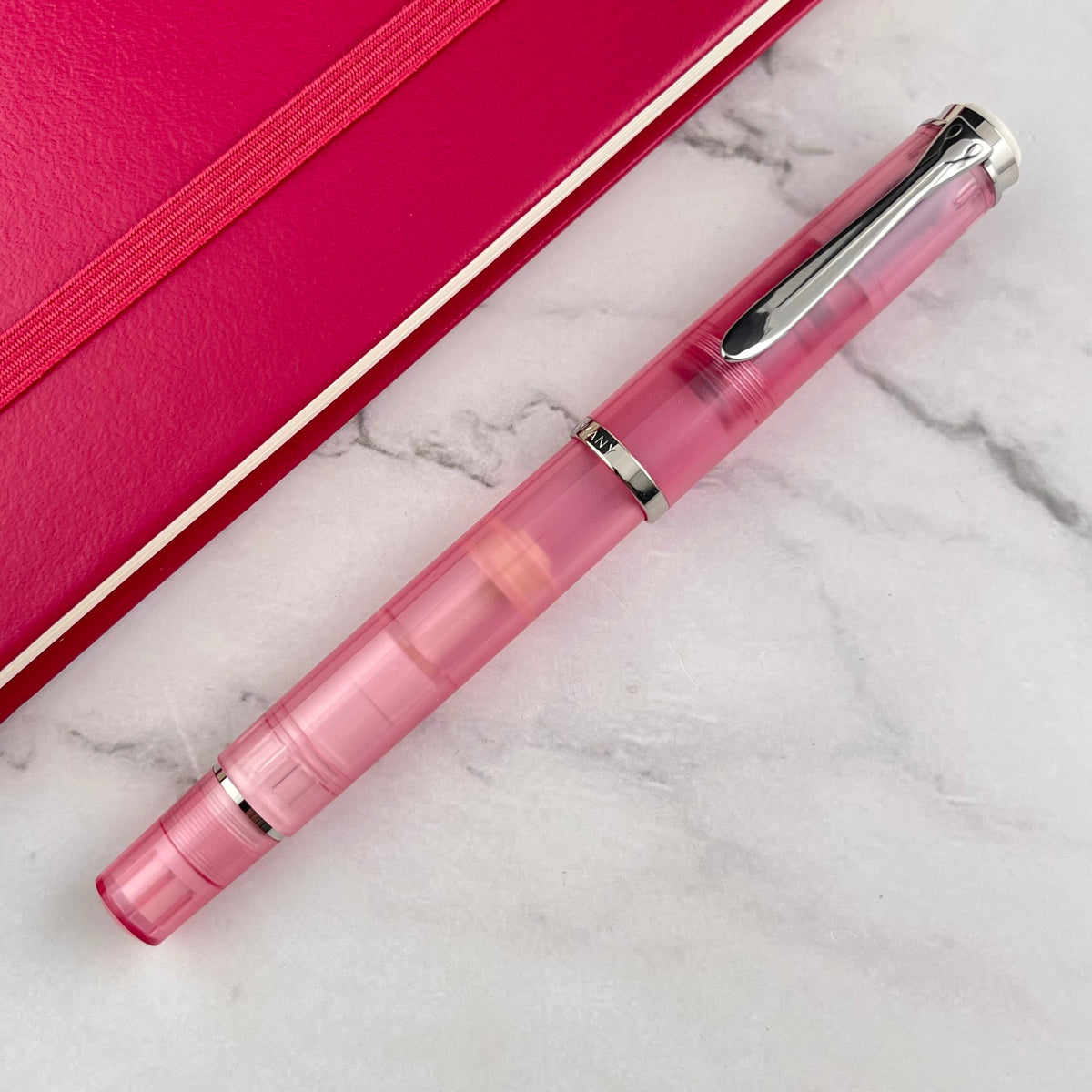 Pelikan Classic M205 Fountain Pen - Rose Quartz (Special Edition)(Doorbuster)