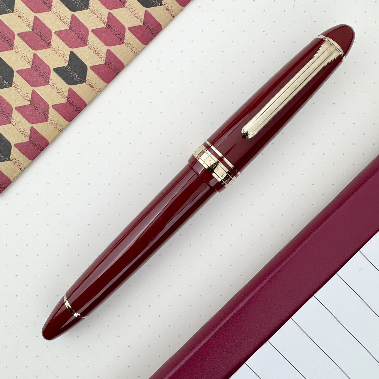 Sailor 1911L 14K Gold Trim Fountain Pen - Pearl Red