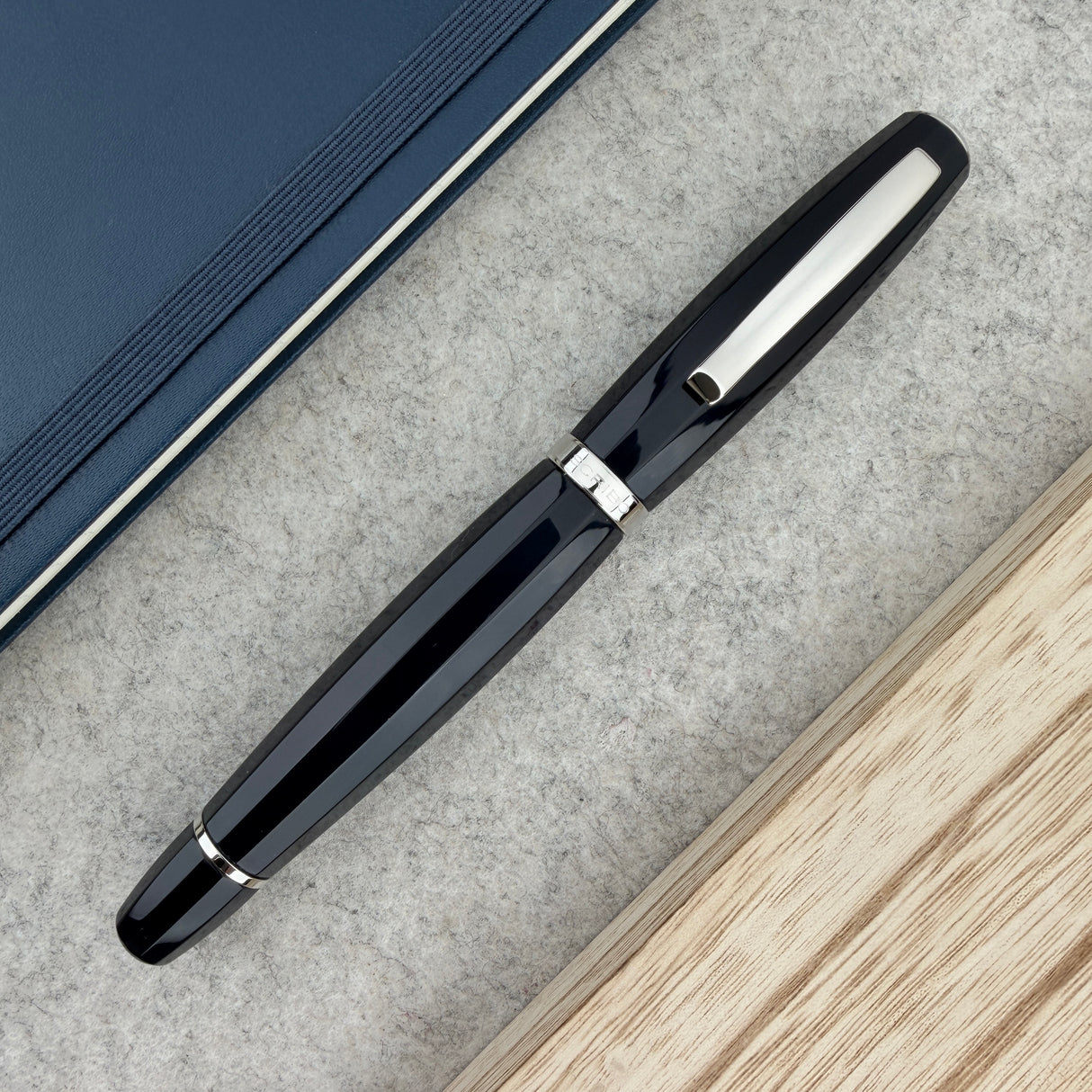 Scribo Feel Fountain Pen - Blue/Black