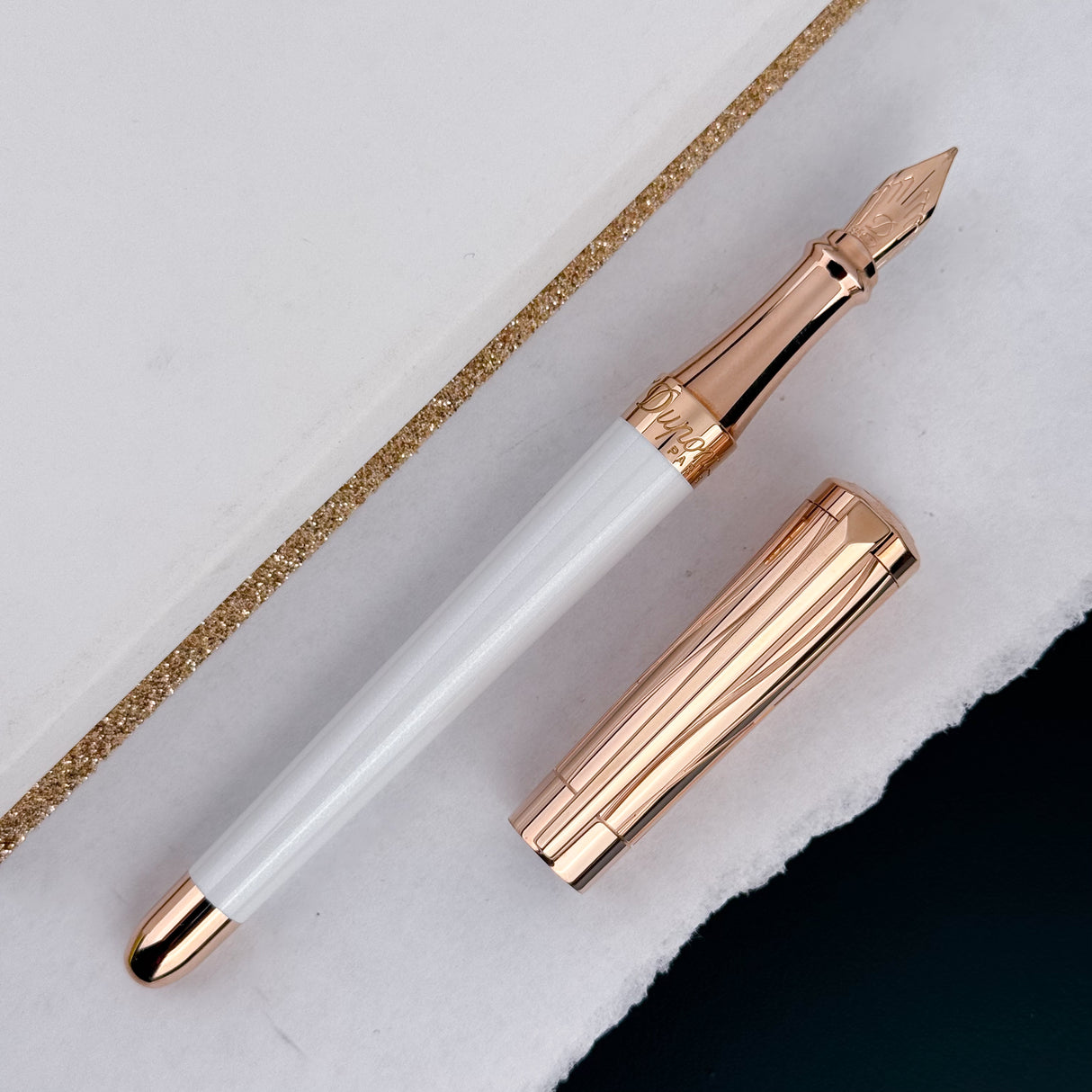 ST. Dupont Liberte Fountain Pen - White Lacquer and Pink Gold (Doorbuster)