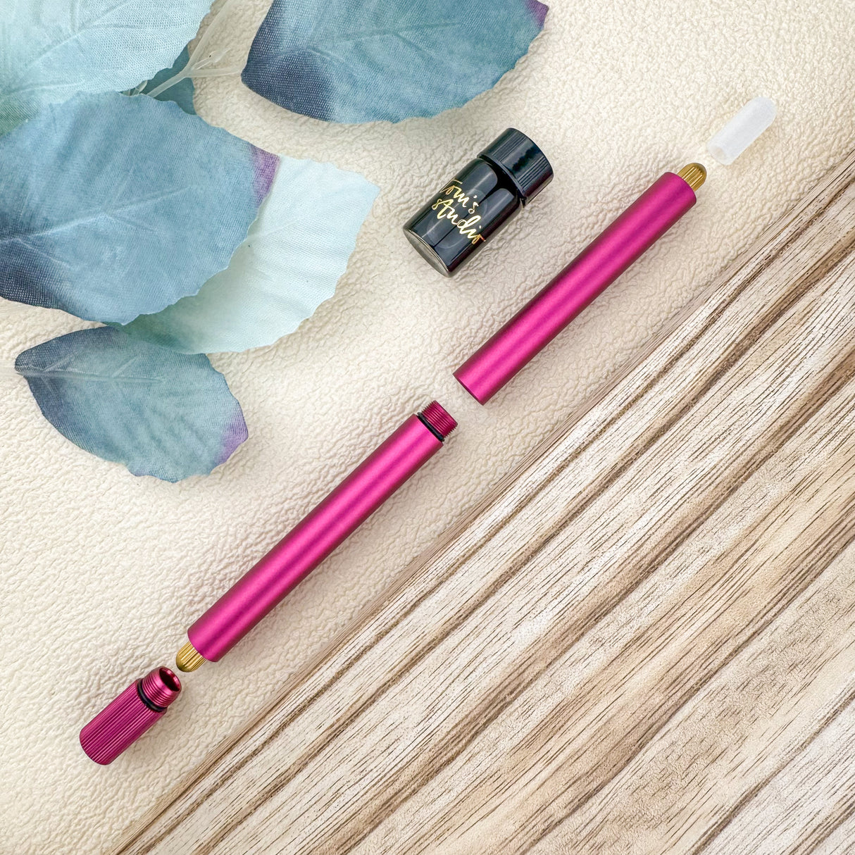 Tom's Studio Lumos Pro - Refillable Multi-Tip Pen