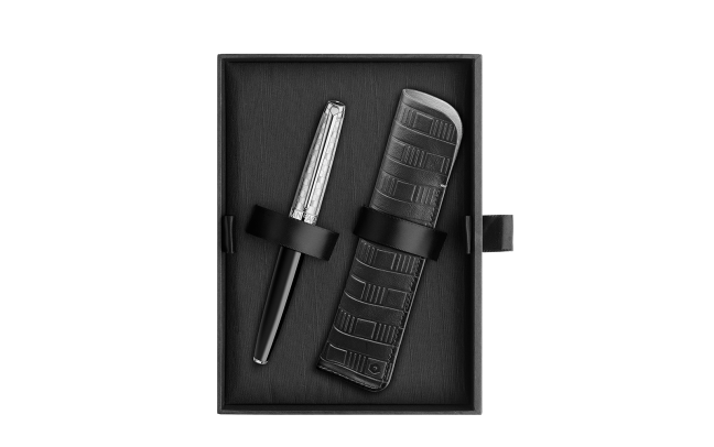 Caran D'Ache Damier Leman Fountain Pen Leather Case Set