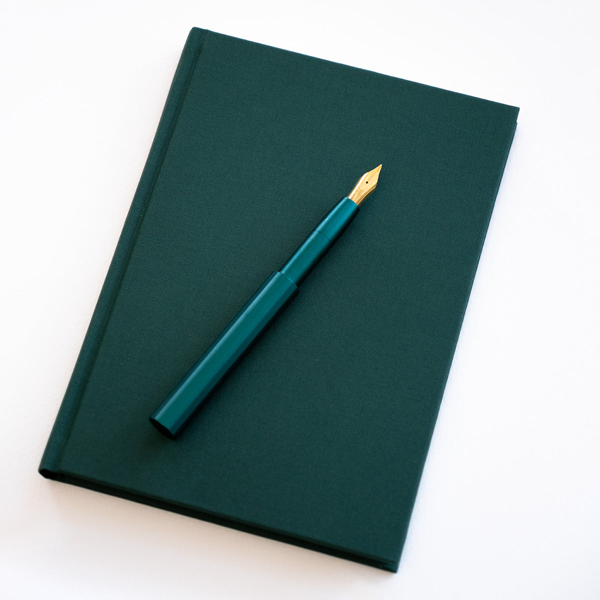 Tom's Studio The Studio Pocket Fountain Pen - Ivy
