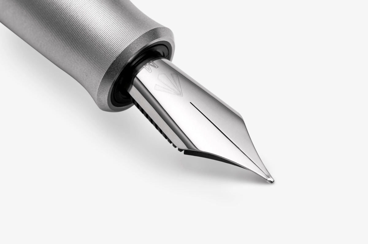 Gravitas Vac 2.0 Fountain Pen - Grade 5 Titanium Stone Washed