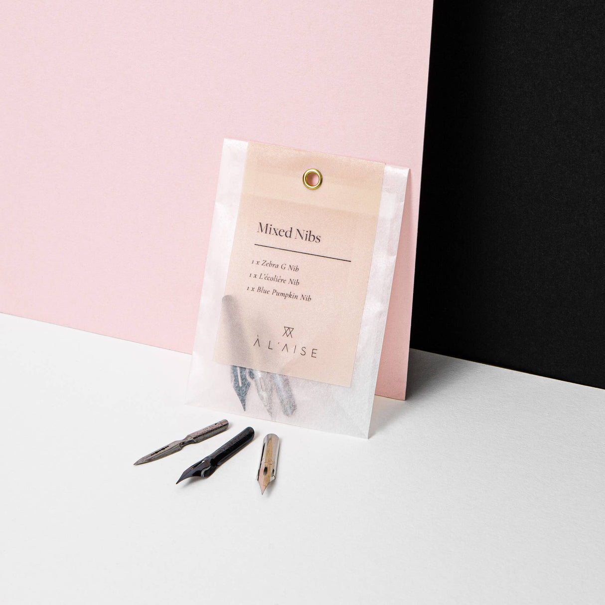 Set of 3 mixed Calligraphy Nibs - Modern Calligraphy | Atlas Stationers.