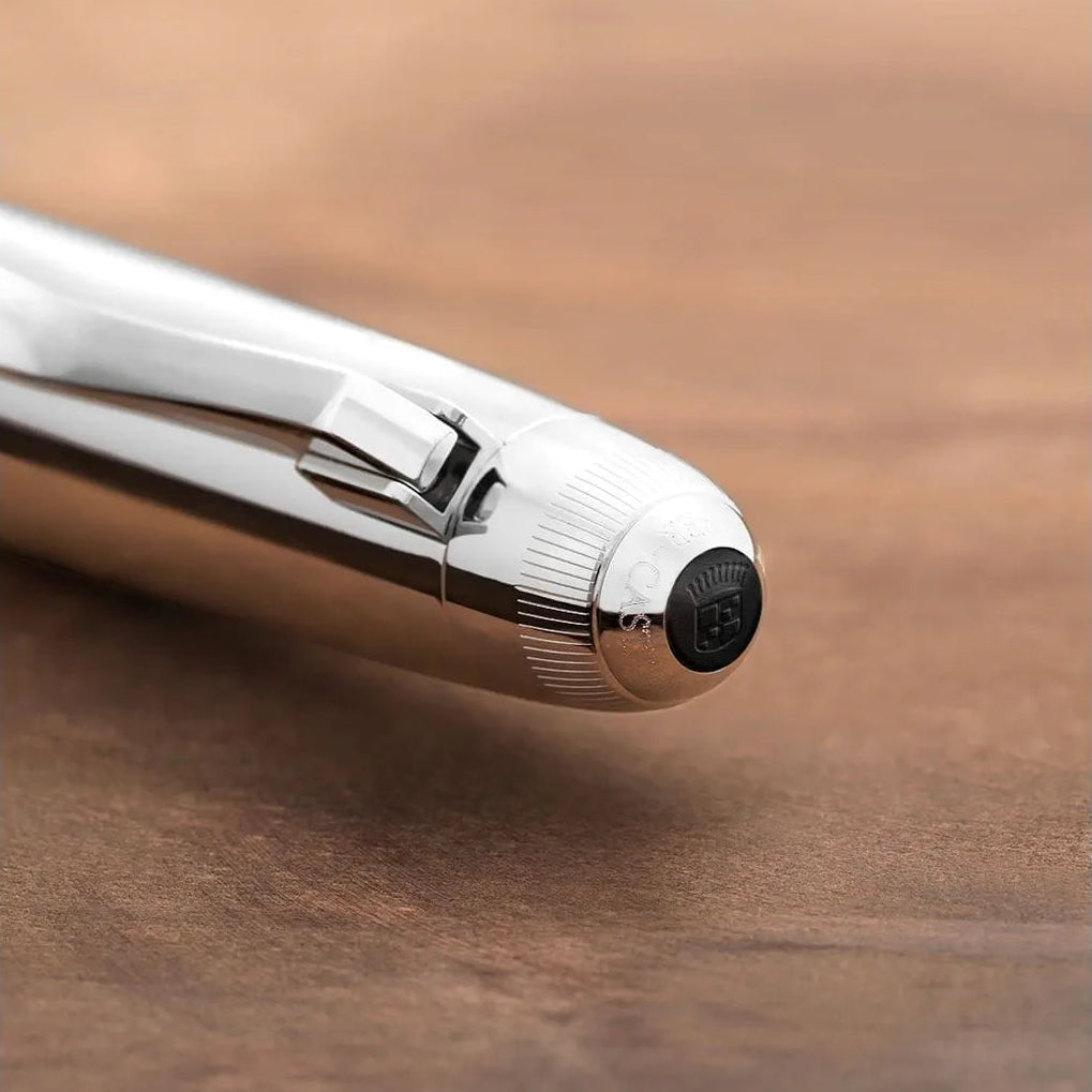 Graf Von Faber-Castell Magnum Fountain Pen - Walnut