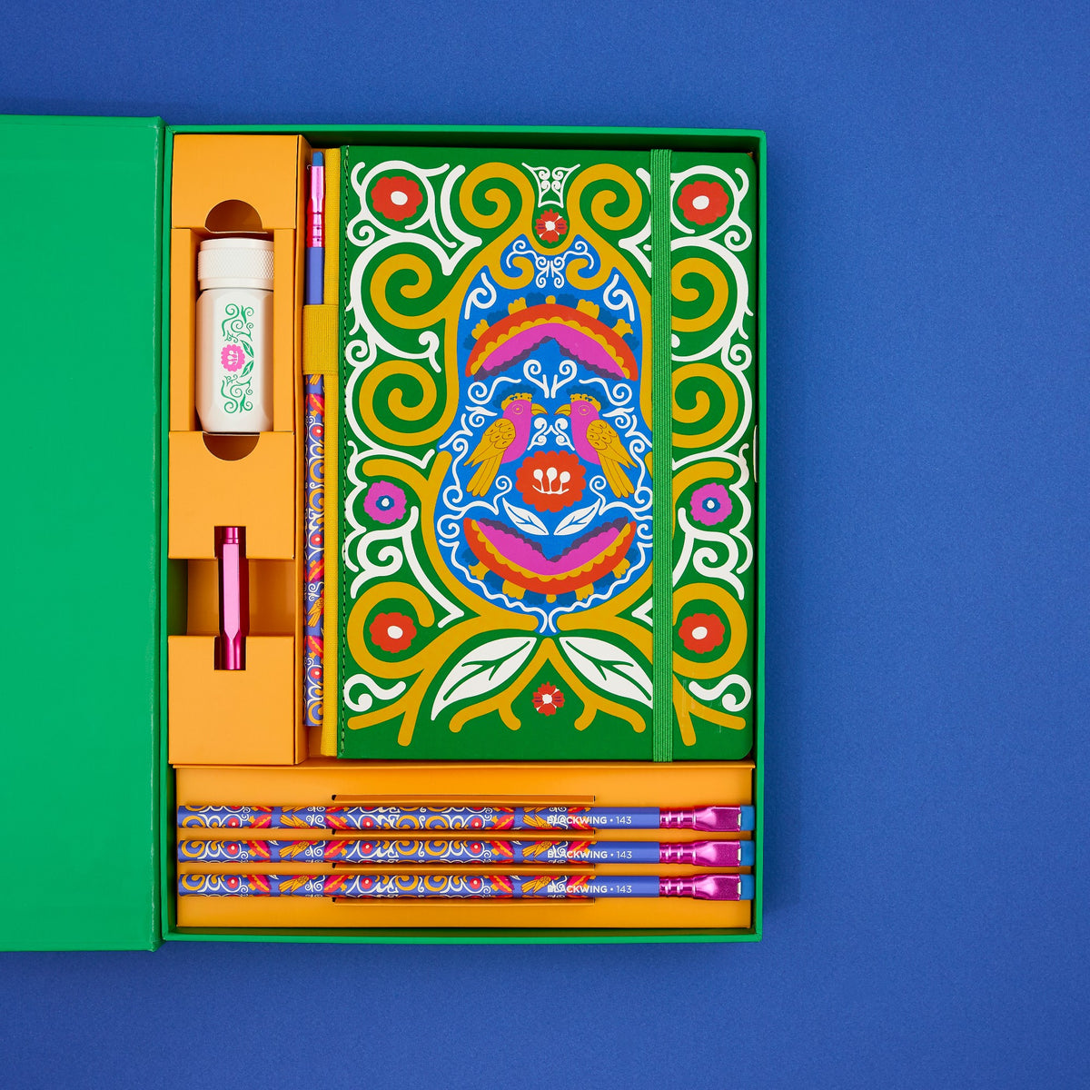 Blackwing Volume 143 Notebook Essentials Set