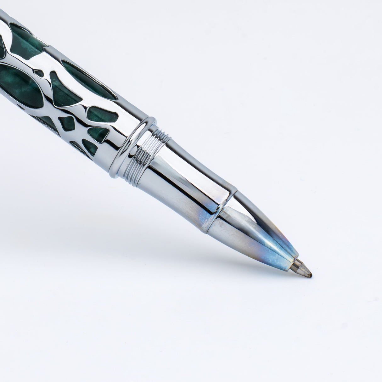 Conklin Endura Deco Crest Rollerball Pen - Forest Green/Chrome tip detail