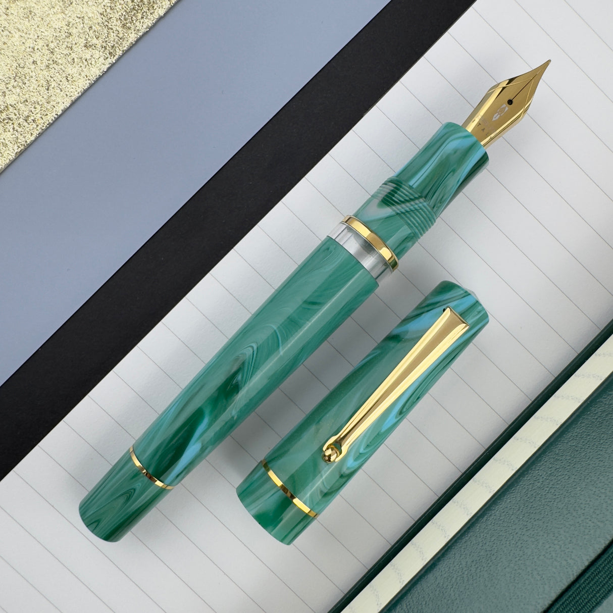 Delta Duna Fountain Pen - Vortex