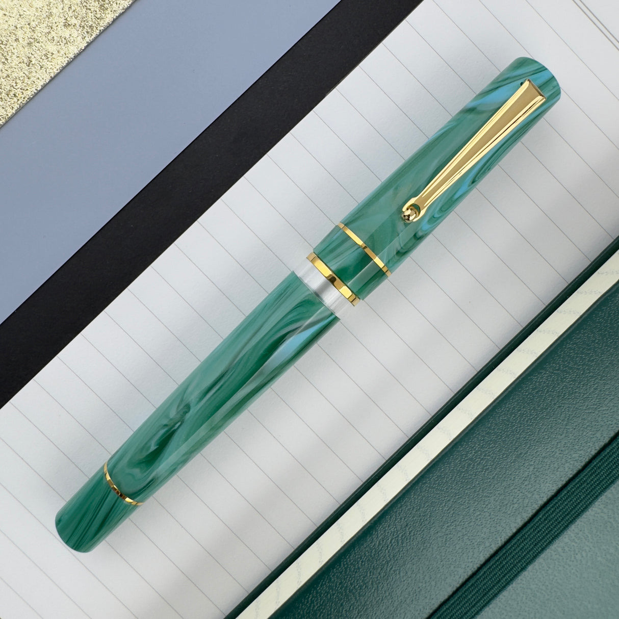 Delta Duna Fountain Pen - Vortex