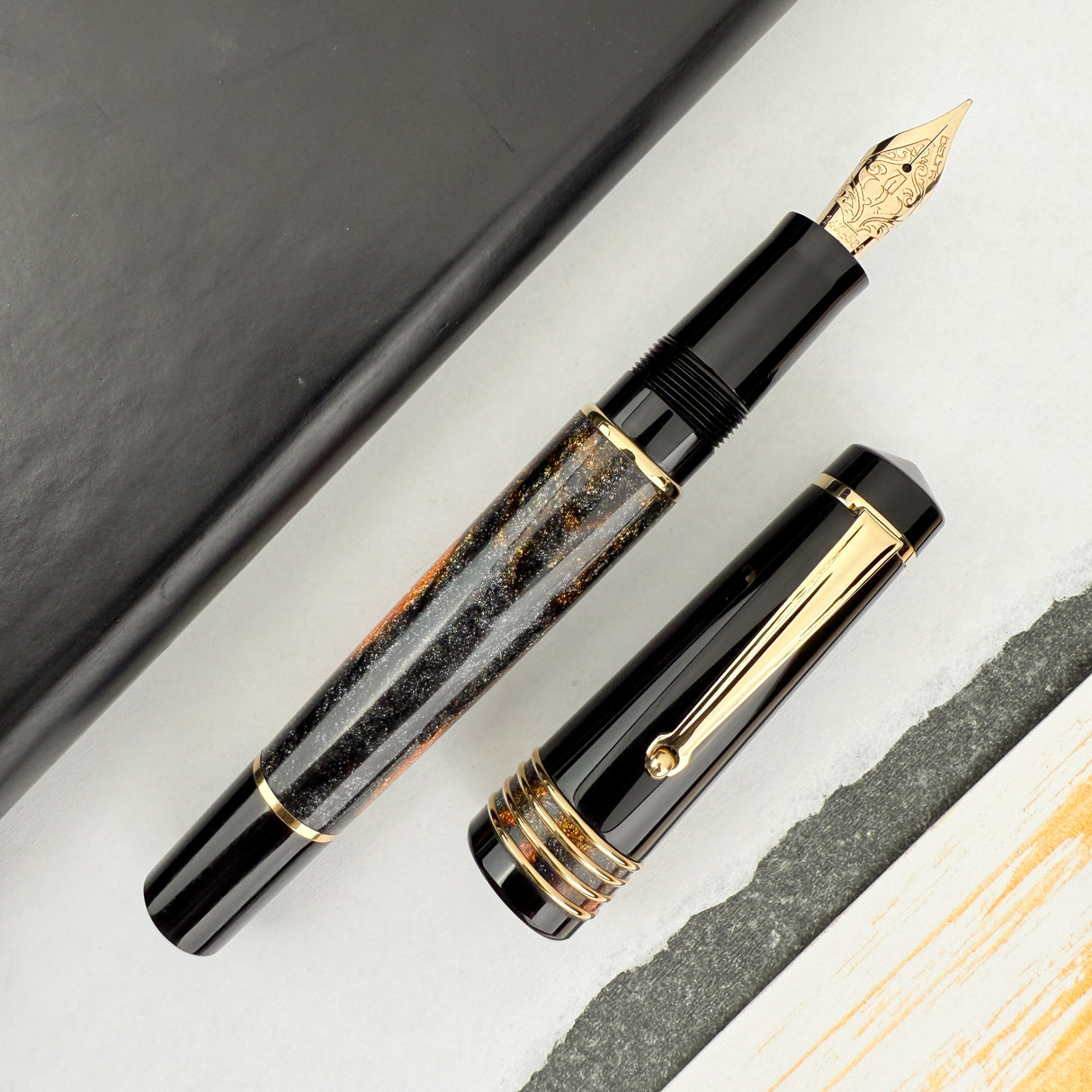 Delta DV Glow Up Oro Fountain Pen (Doorbuster)
