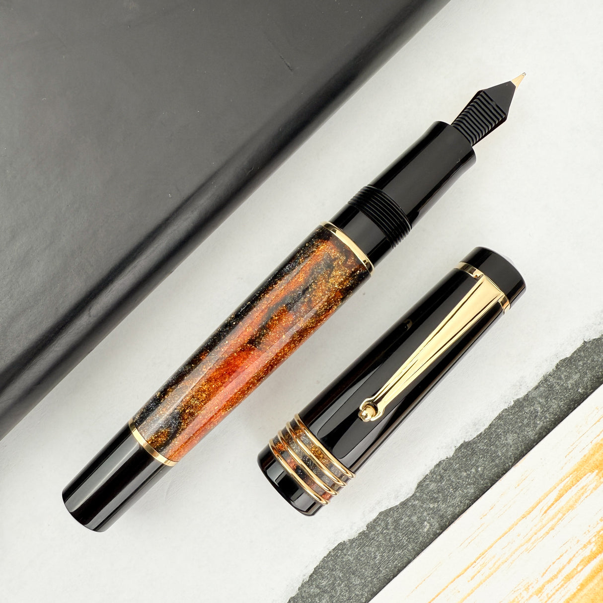 Delta DV Glow Up Oro Fountain Pen (Doorbuster)
