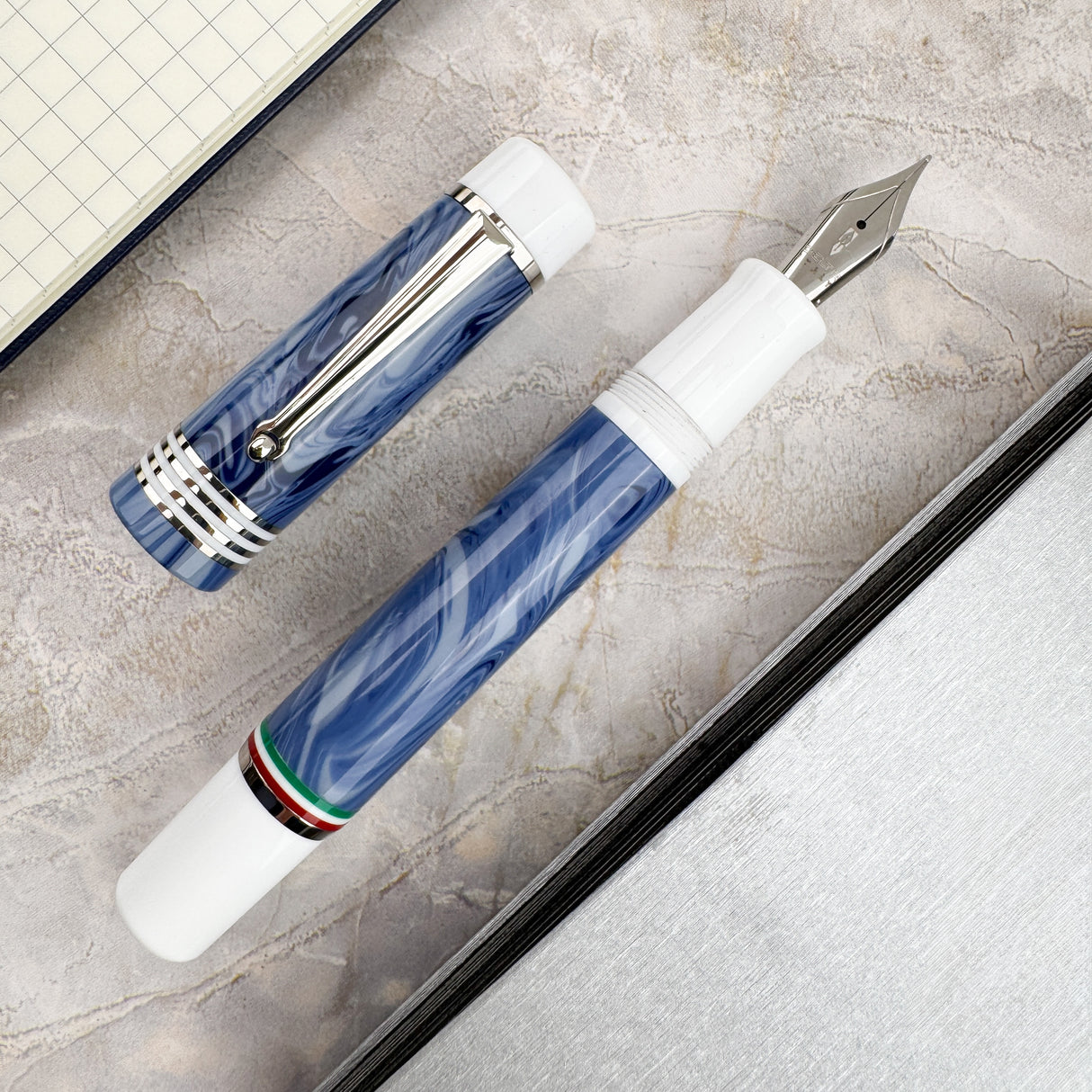 Delta Magic4 Napoli Fountain Pen w/ Palladium Trim (Special Edition)
