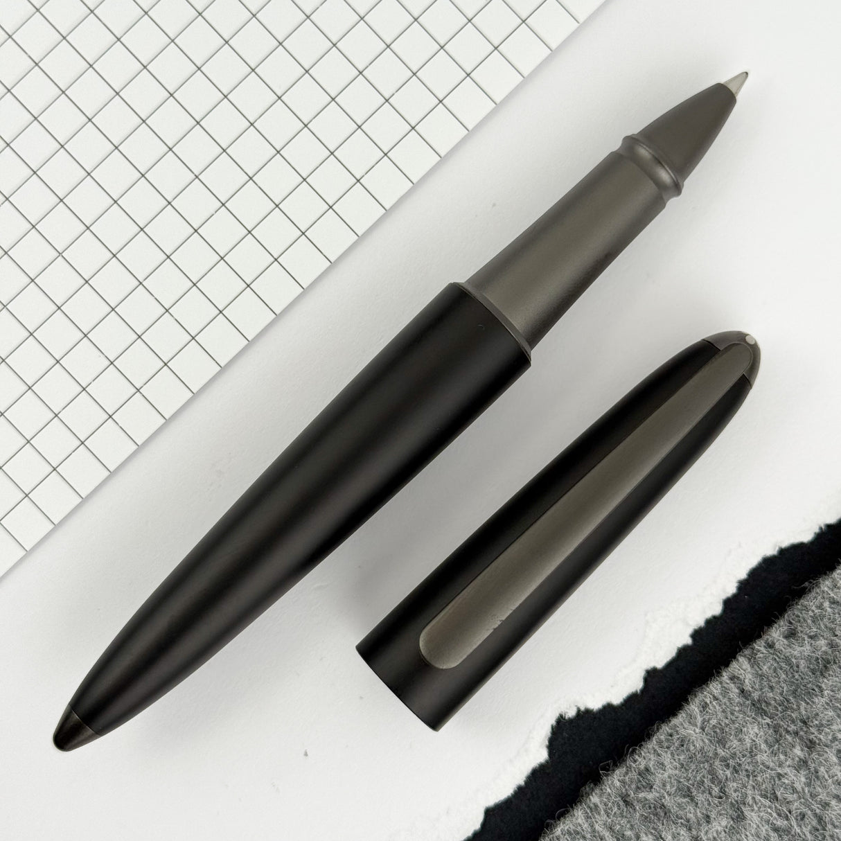 Diplomat Aero Rollerball Pen - Pure Black