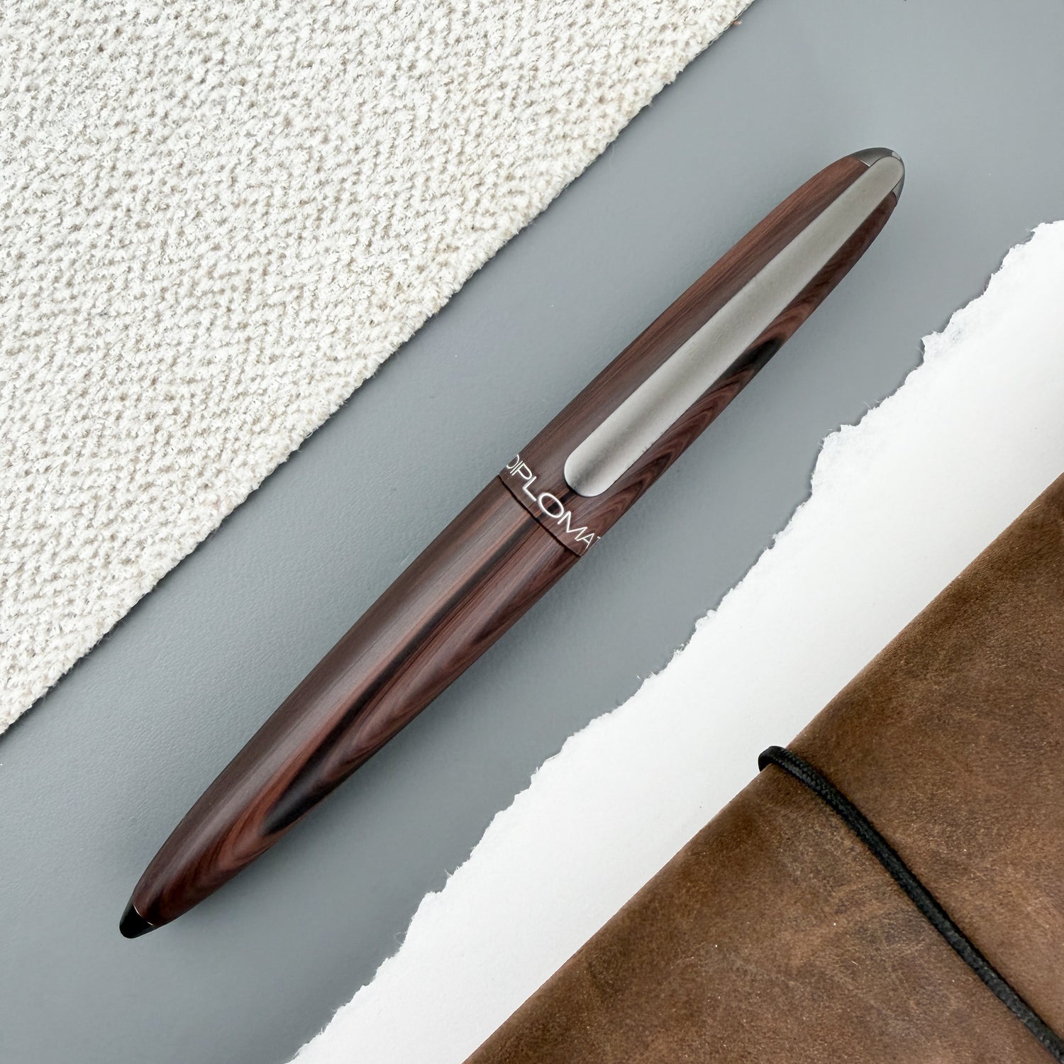 Diplomat Aero Fountain Pen - Black Forest (14kt Gold Nib)