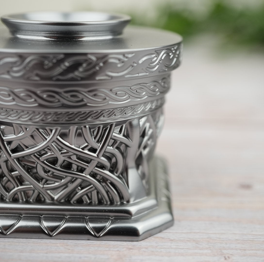 Ferris Wheel Press x The Lord of the Rings Mirror of Galadriel Limited Edition Inkwell