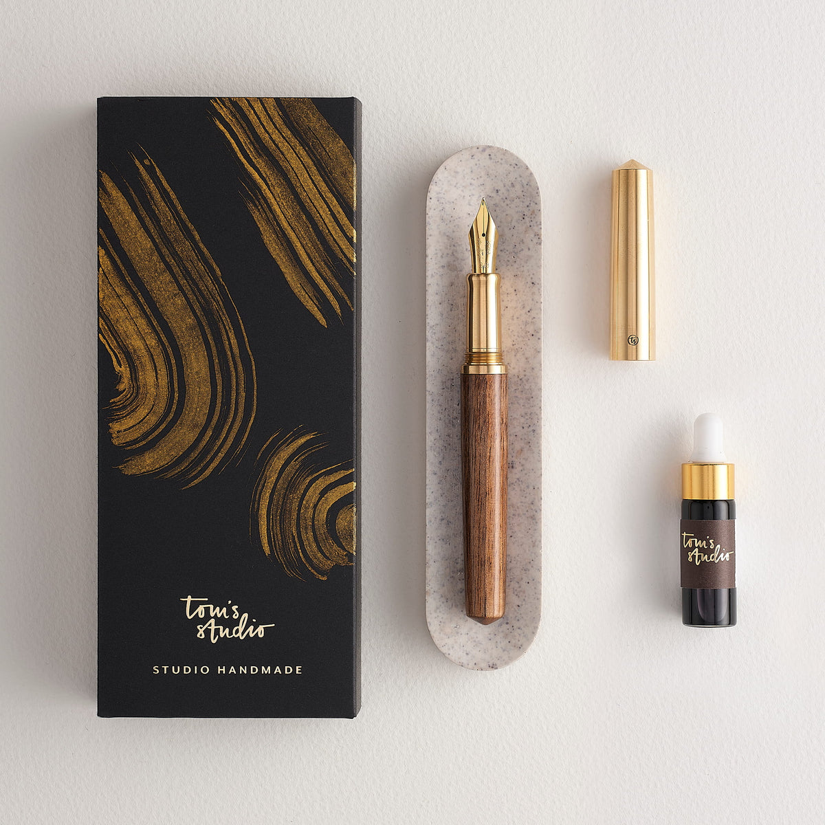 Tom's Studio Studio Handmade Fountain Pen - Walnut
