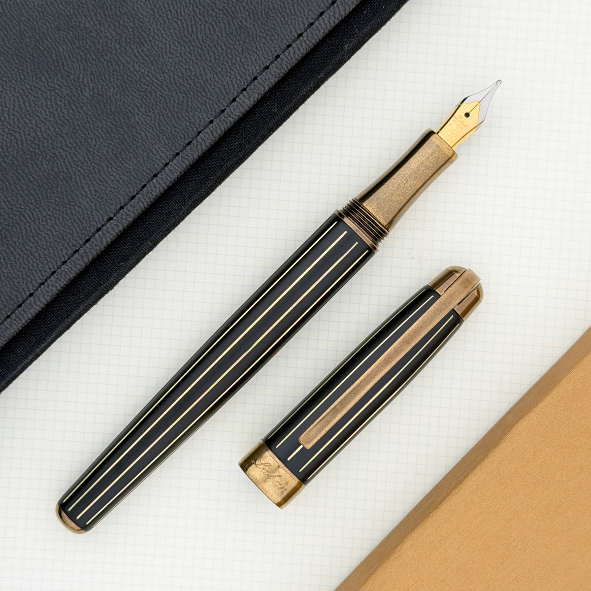 Laban Antique II Fountain Pen - Gold
