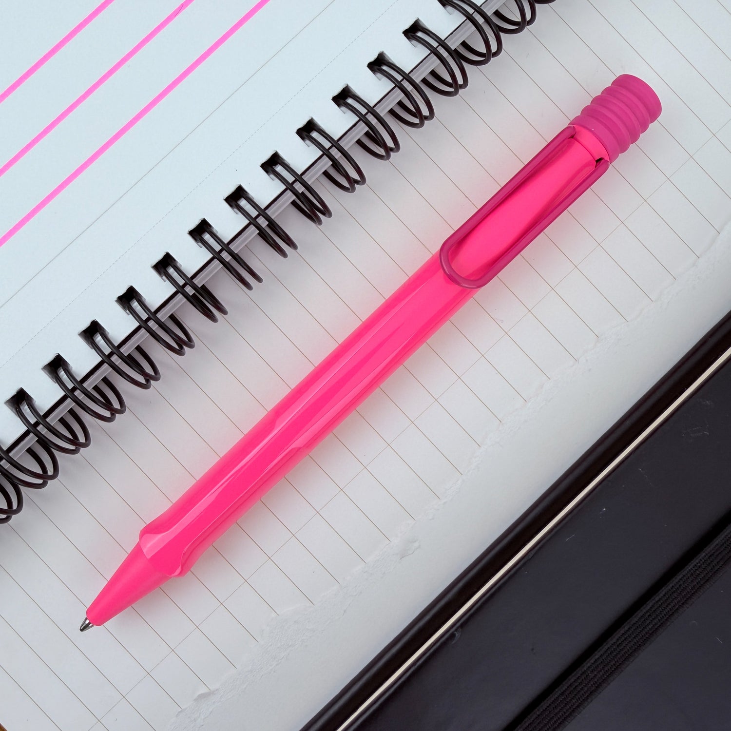 Lamy Safari Ballpoint Pen - Neon Pink (Special Edition)