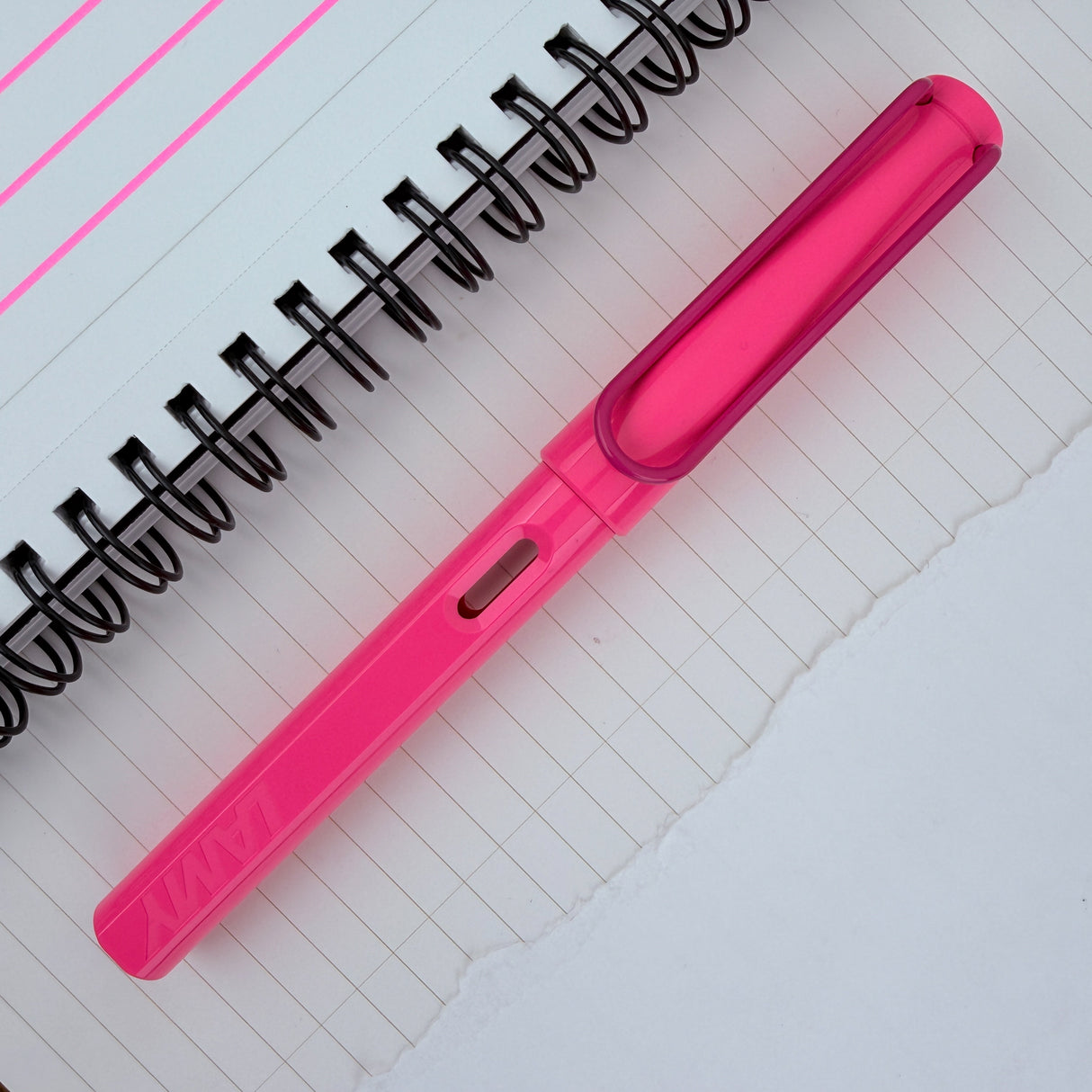 Lamy Safari Fountain Pen - Neon Pink (Special Edition)