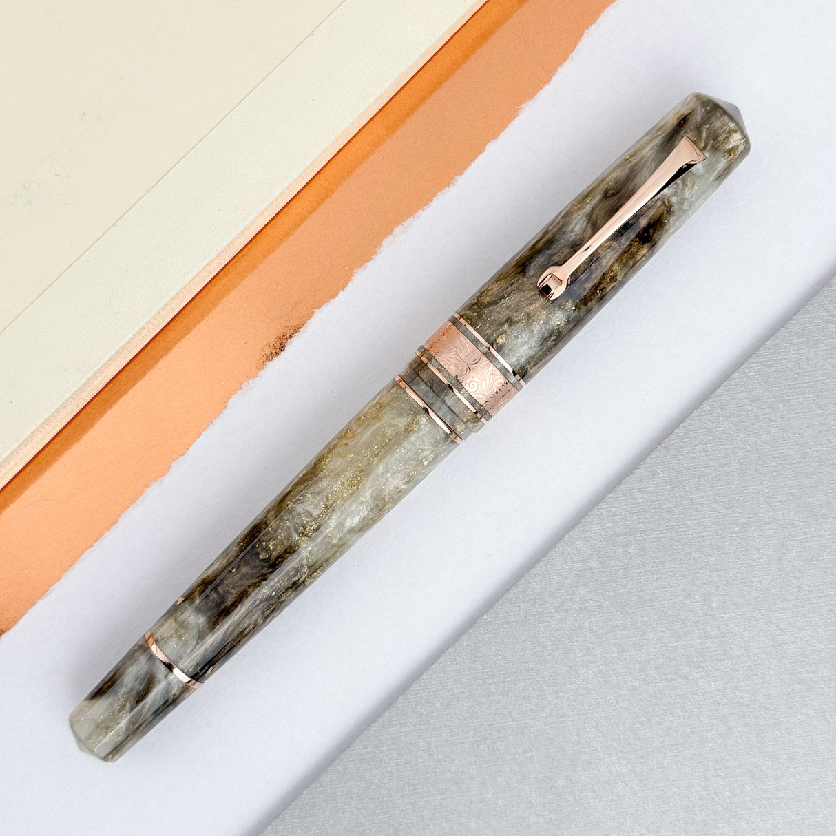 Leonardo Momento Zero Grande 2.0 Fountain Pen - Cosmos