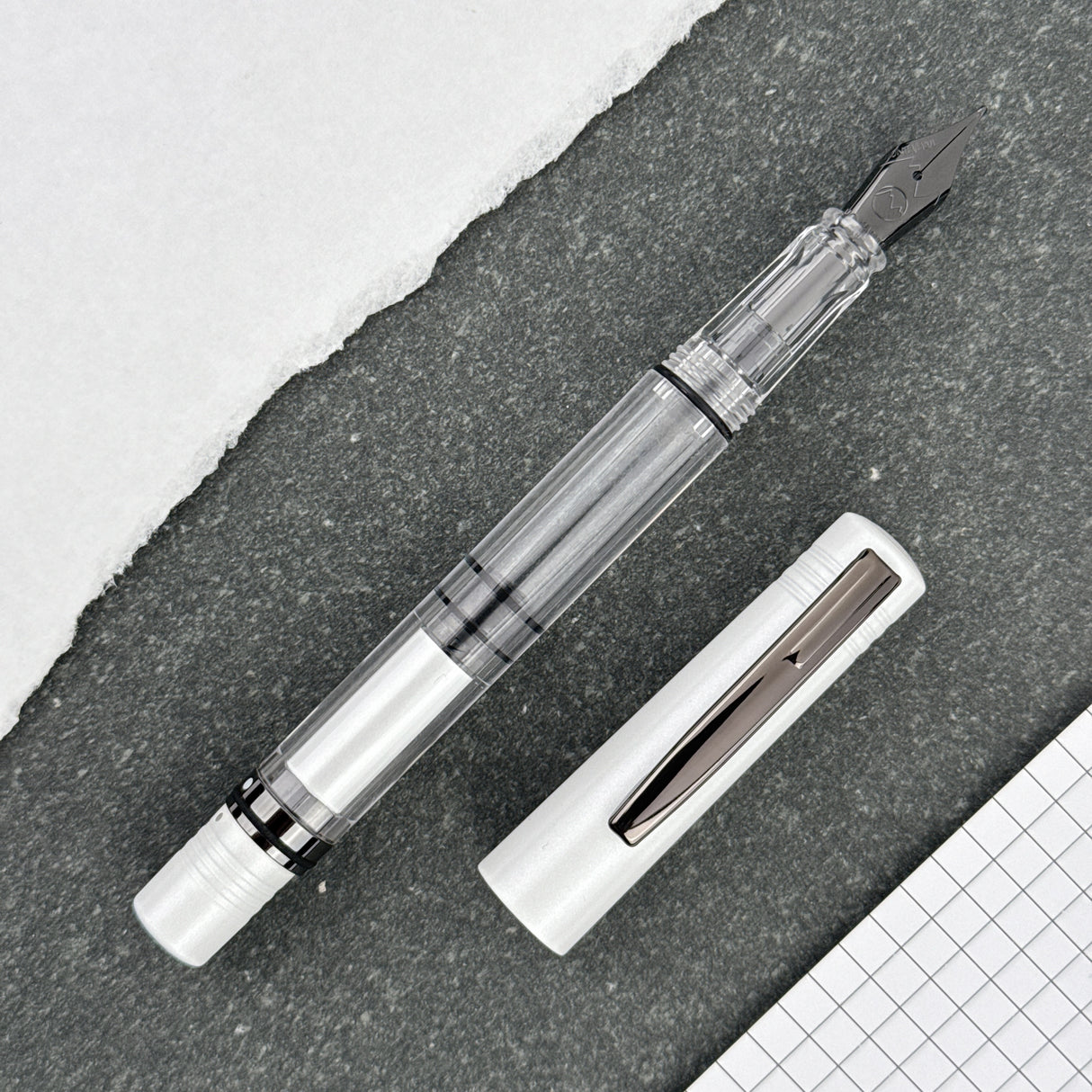 Monteverde MP1 Fountain Pen and Aluminum Pen Holder Set - White Lotus (Limited Edition)