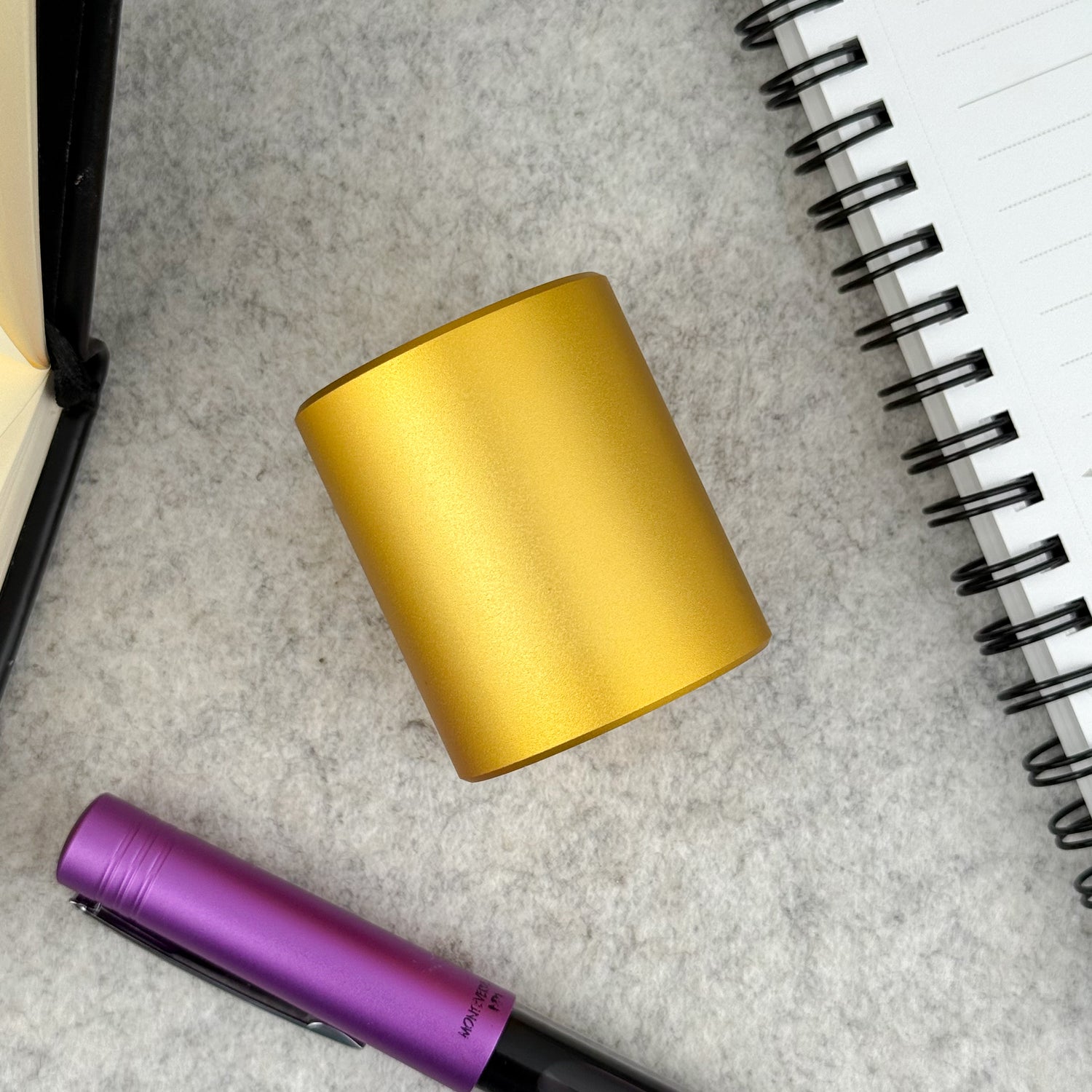 Monteverde MP1 Solid Anodized Cylinder Pen Holder