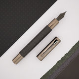 Monteverde Ritma Fountain Pen Gift Set - Matte Carbon Fiber