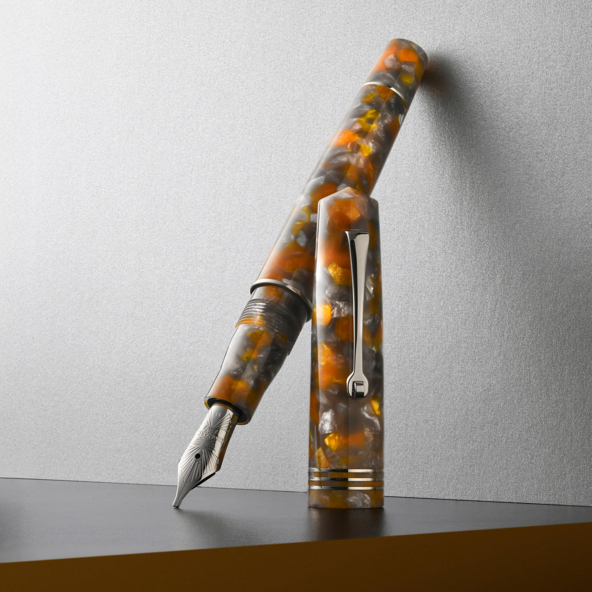 Leonardo Momento Zero Fountain Pen - Lava E Cenere with Silver Trim (Limited Edition)