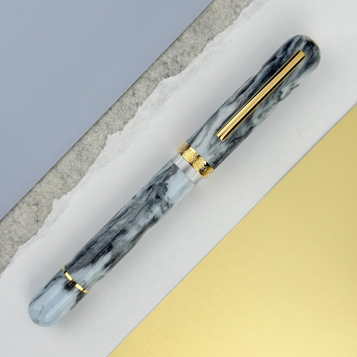 Nahvalur (Narwhal) Voyage Fountain Pen - Polar Star (Atlas Exclusive)