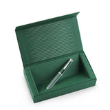 Pelikan M815 Metal Striped Green fountain pen open gift box