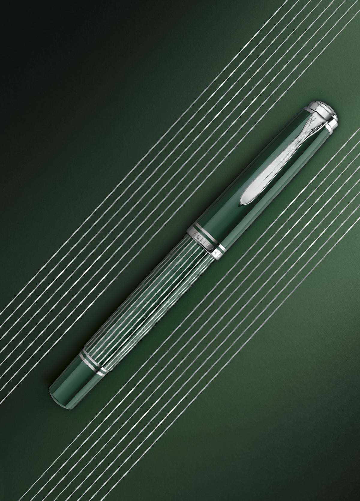 Pelikan M815 Metal Striped Green fountain pen lifestyle