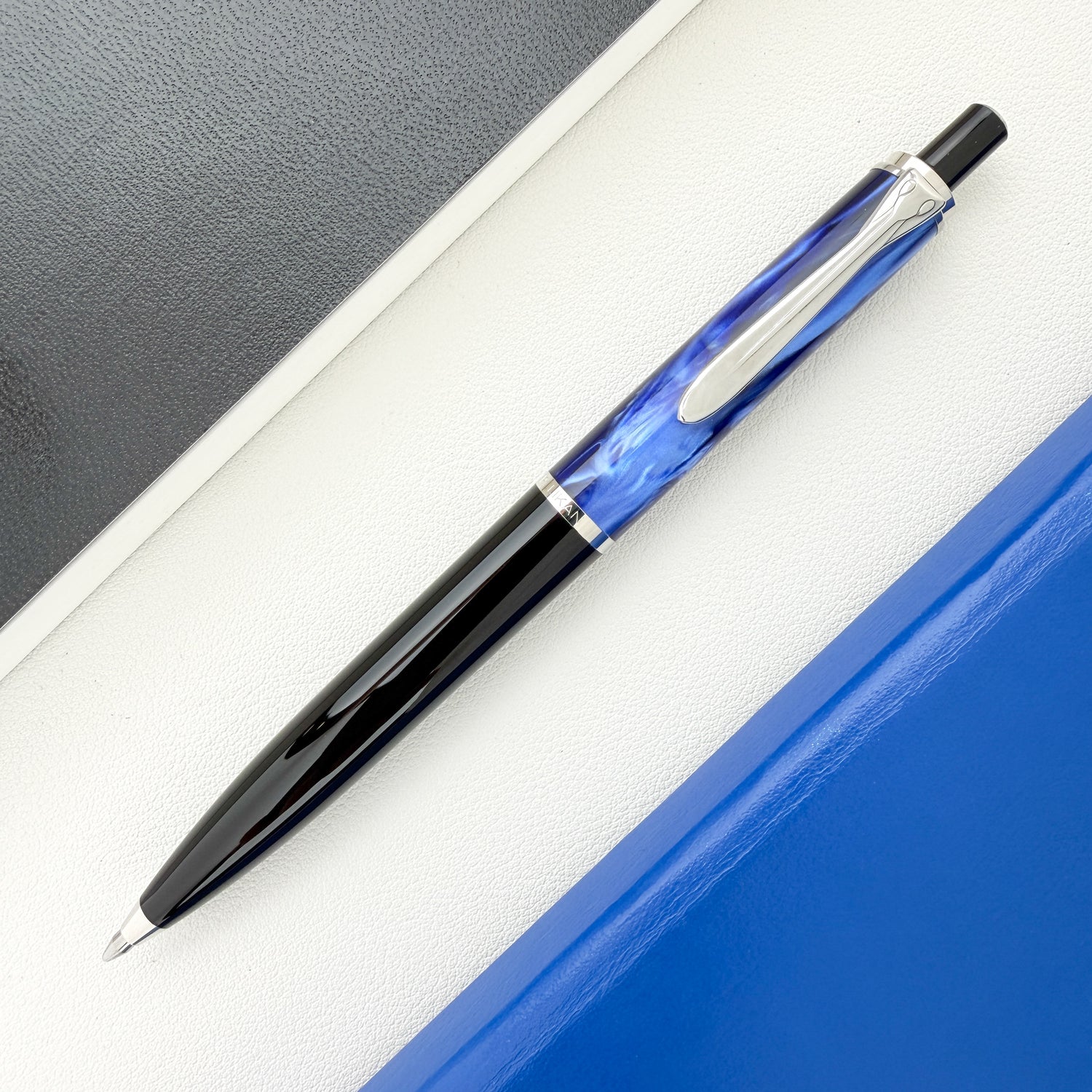 Pelikan Classic K205 Ballpoint Pen - Blue Marble