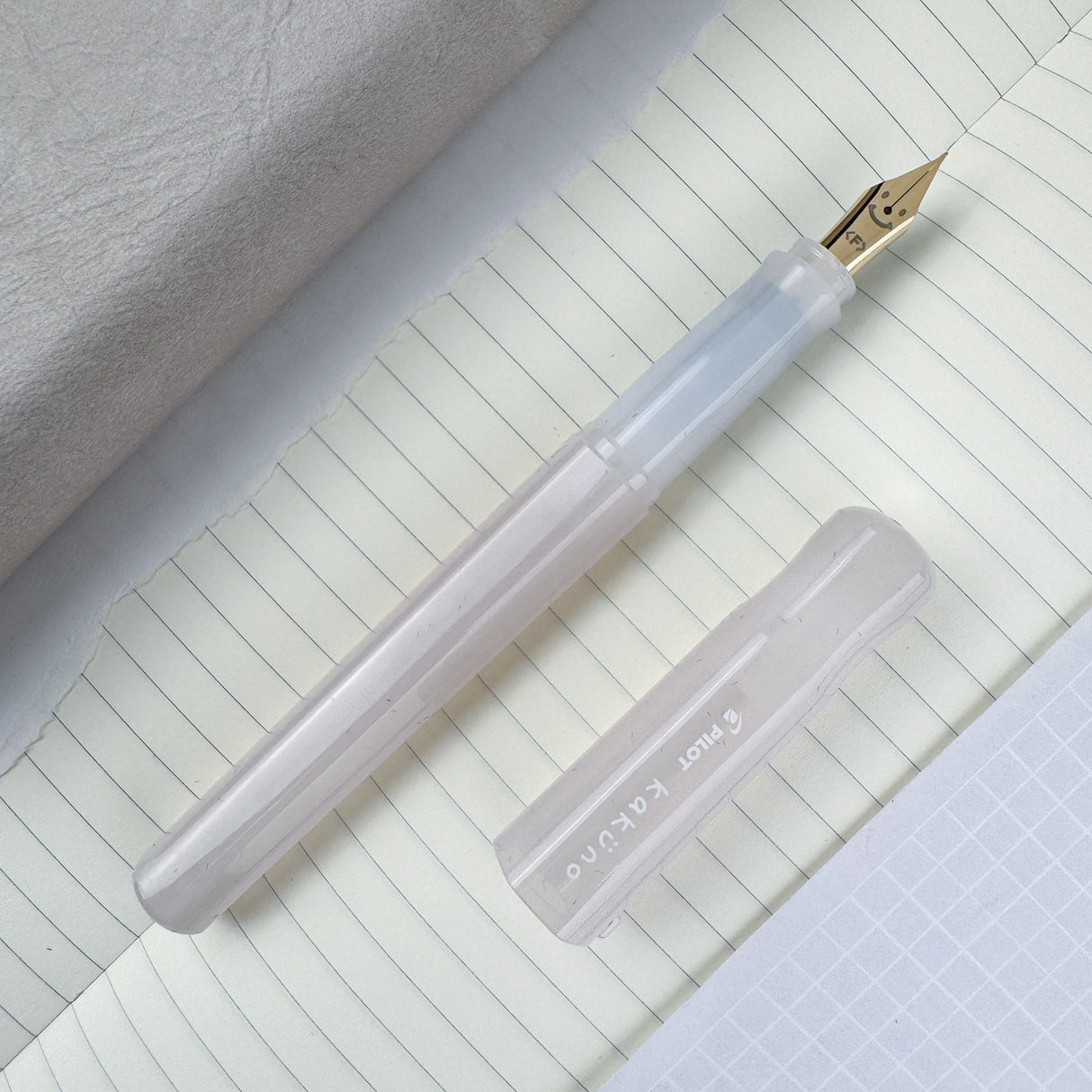 Pilot Kakuno Fountain Pen - Cumulus White