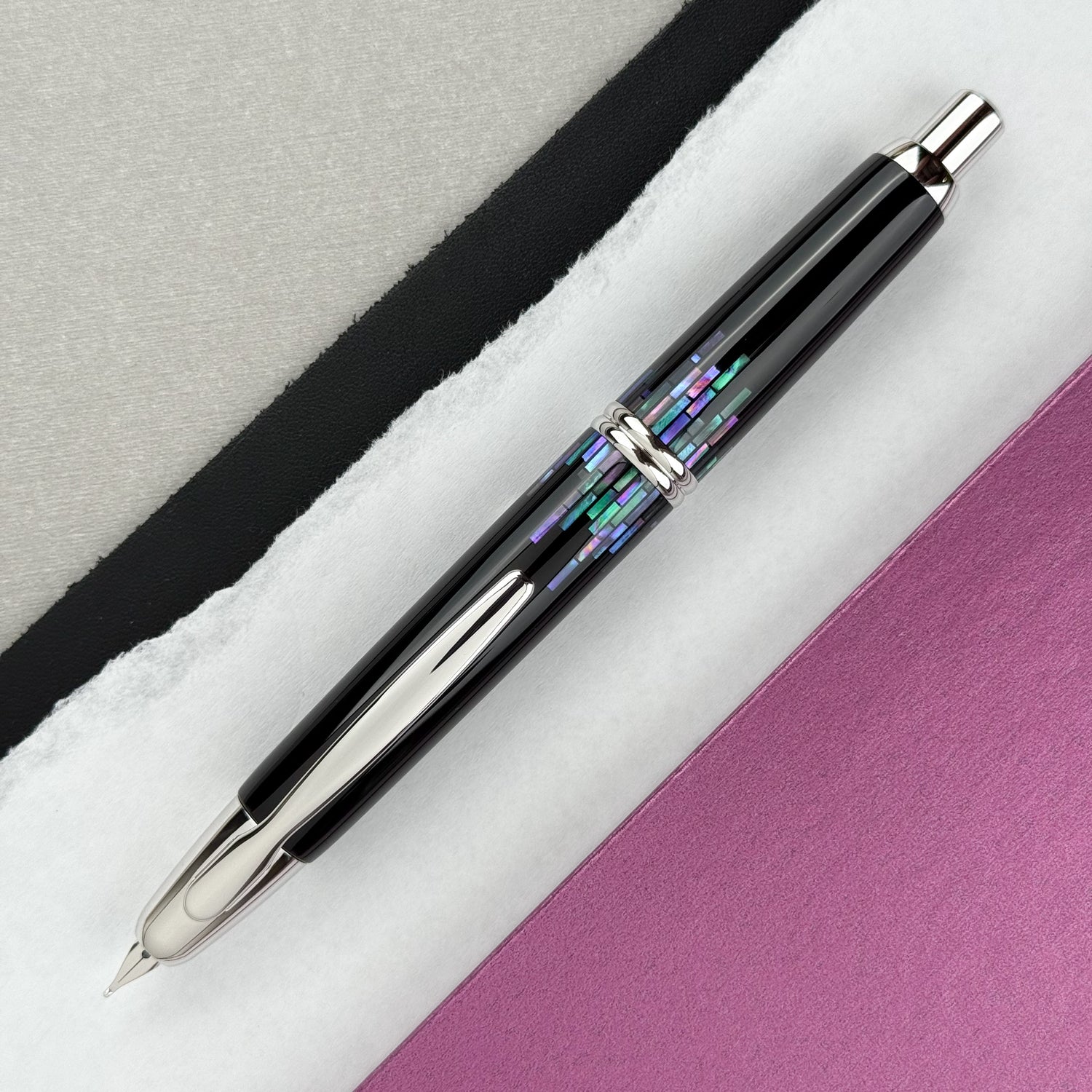 Pilot Vanishing Point Fountain Pen - Raden Stripe