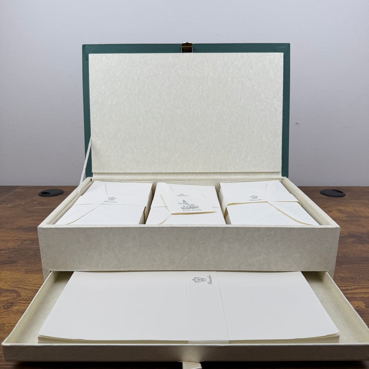 Pineider Milano Gift Box - White Paper - Small